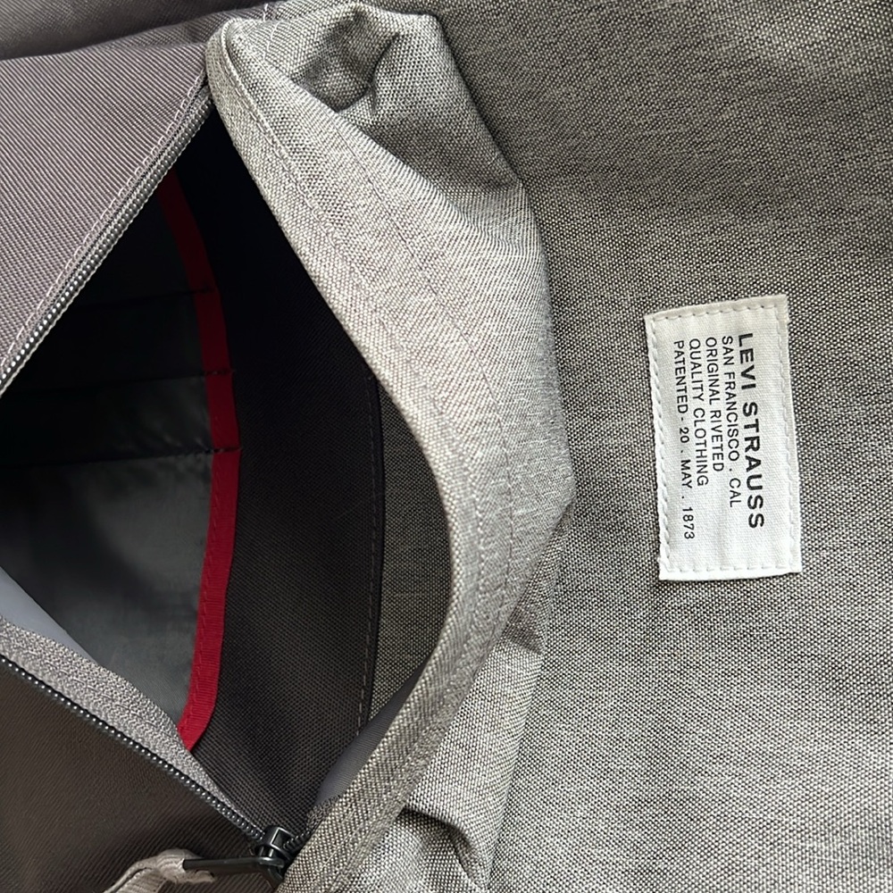 Levi's Gray Backpack Durable Everyday Essential - image 6